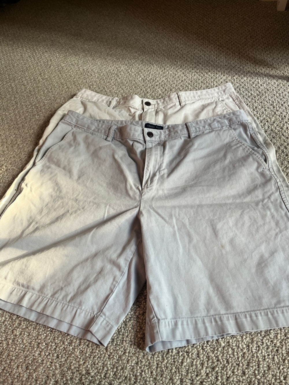 Lands' End Men's Light Gray Flat Front Shorts
